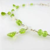 white peridot women necklaces